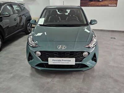 Usado Hyundai i10 67 CV (49 kW) 2022 Verde Utilitario