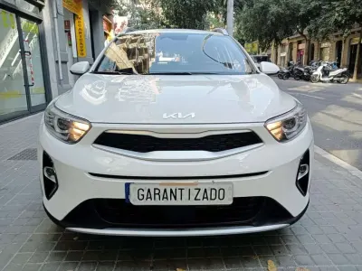 Usado Kia Stonic Plus 84 CV (61 kW) 2023 Blanco SUV