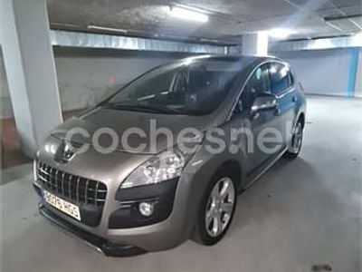 Beige Usado 2011 Peugeot 3008 Sport Berlina | 6000 € (Precio justo)