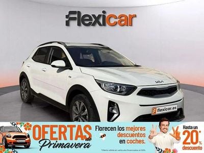 Usado Kia Stonic 84 CV (61 kW) 2022 Blanco SUV