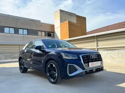 Usado Audi Q2 S-Line 150 CV (110 kW) 2023 Azul SUV