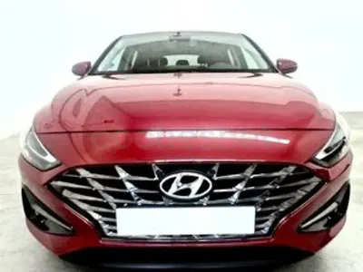 Usado Hyundai i30 136 CV (100 kW) 2021 Granate Berlina