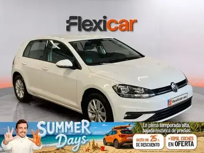 Usado VW Golf VII 115 CV (84 kW) 2019 Beige