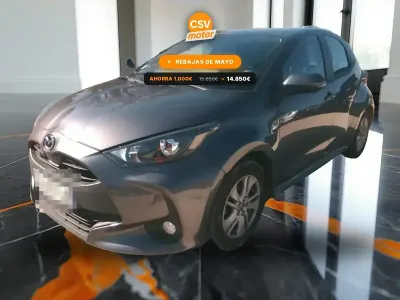 Usado Mazda 2 Center-Line 116 CV (85 kW) 2023 Gris / plata Utilitario