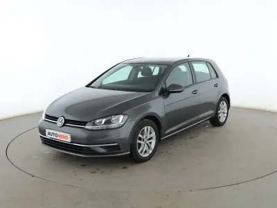 Usado VW Golf VII Advance 110 CV (80 kW) 2018 Gris Berlina