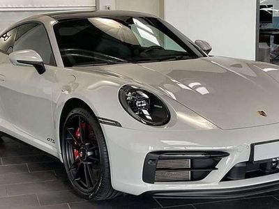 Porsche 911 Carrera GTS