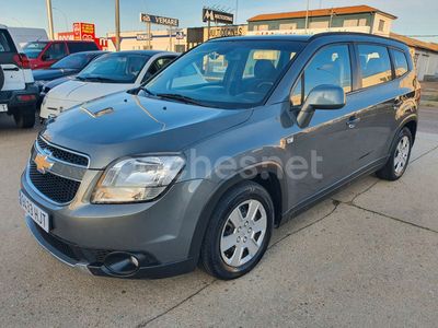 Usado Chevrolet Orlando LT 130 CV (95 kW) 2012 Gris / plata Monovolumen