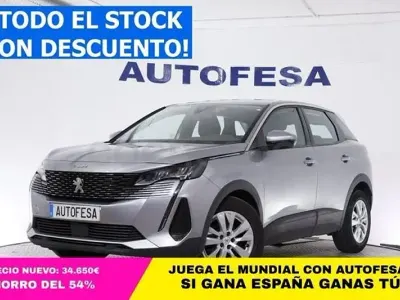 Usado Peugeot 3008 Active 130 CV (95 kW) 2021 Gris / plata SUV