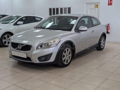 Usado Volvo C30 Momentum 136 CV (100 kW) 2007 Negro Utilitario