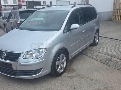 Usado VW Touran Advance 105 CV (77 kW) 2009 Gris / plata Monovolumen
