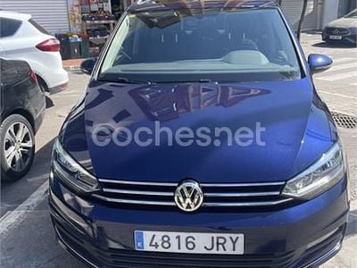 Usado VW Touran Sportline 115 CV (84 kW) 2016 Azul Monovolumen