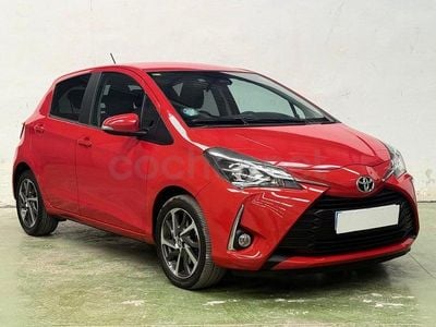 Usado Toyota Yaris 111 CV (81 kW) 2020 Rojo Berlina