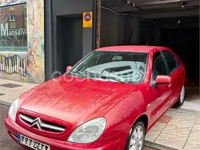 Usado Citroën Xsara Exclusive 110 CV (80 kW) 2001 Granate Berlina