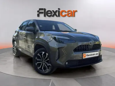 Usado Toyota Yaris Active 116 CV (85 kW) 2023 Gris Utilitario