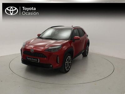 Rojo Usado 2025 Toyota Yaris Cross Style SUV | 32.250 € (Caro)