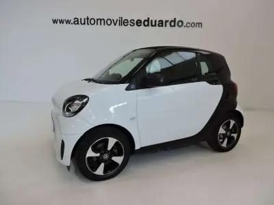 Begagnad Smart ForTwo Coupé Passion 60 kW (82 HK) 2021 Vit Sportkupé