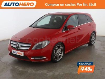 Usado Mercedes B180 110 CV (80 kW) 2013 Rojo Monovolumen