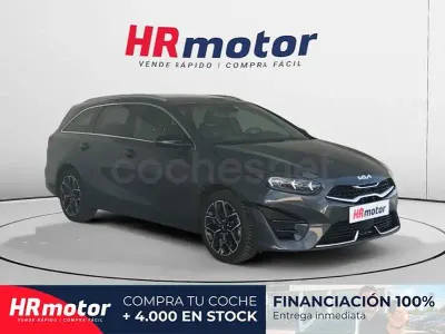 Usado Kia Ceed GT GT-Line 120 HP (88 kW) 2023 Cinzento Carrinha