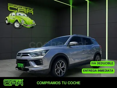 Usado SsangYong Korando 136 CV (100 kW) 2024 Gris / plata SUV