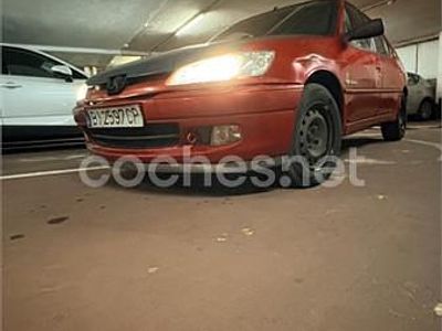 Granate Usado 1999 Peugeot 306 Berlina | 1500 € (Buen precio)