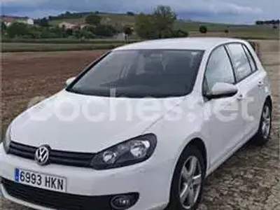 Usado VW Golf VII Advance 105 CV (77 kW) 2012 Blanco Berlina