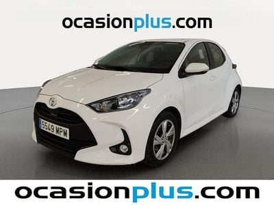 Usado Toyota Yaris Active 116 CV (85 kW) 2024 Blanco Utilitario