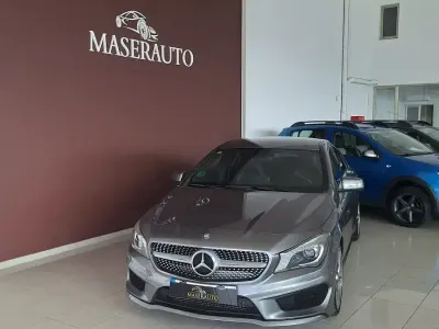 Usado Mercedes CLA200 AMG line 136 CV (100 kW) 2016 Gris / plata Berlina