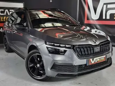 Usado Skoda Kamiq Monte Carlo 110 CV (80 kW) 2022 Gris SUV