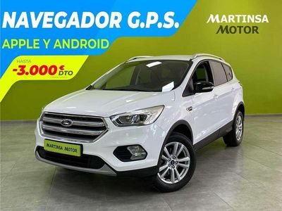 Usado Ford Kuga Trend 120 CV (88 kW) 2019 Blanco SUV
