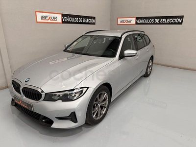 Usado BMW 318 Sport Line 150 CV (110 kW) 2021 Gris / plata Familiar