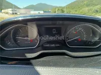 Usado Peugeot 2008 Style 100 CV (73 kW) 2016 Gris / plata SUV