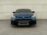 Usado Toyota Yaris 280 CV (205 kW) 2024 Gris Utilitario