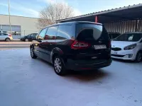 Usado Ford Galaxy Ghia 140 CV (102 kW) 2007 Negro Monovolumen