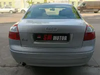 Usado Audi A4 130 CV (95 kW) 2003 Gris / plata Berlina