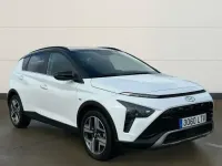 Usado Hyundai Bayon Style 120 CV (88 kW) 2021 Blanco SUV