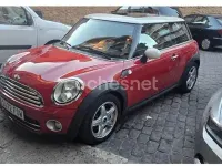 Usado Mini Cooper D 110 CV (80 kW) 2007 Rojo Utilitario