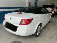 Usado Renault Mégane Cabriolet Dynamique 115 CV (84 kW) 2005 Blanco Descapotable