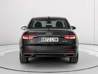 Usado Audi A4 Advanced 136 CV (100 kW) 2021 Gris Berlina