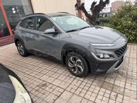 Usado Hyundai Kona 141 CV (103 kW) 2023 Gris / plata SUV