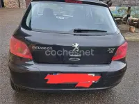 Usado Peugeot 307 110 CV (80 kW) 2004 Negro Berlina