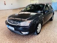 Usado Ford Mondeo Futura 130 CV (95 kW) 2006 Gris / plata Berlina