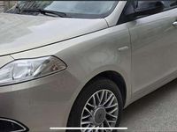 Usado Lancia Ypsilon S 69 CV (50 kW) 2013 Utilitario