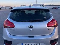 Usado Kia Ceed GT 90 CV (66 kW) 2018 Gris / plata Berlina