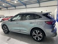 Usado Ford Kuga ST-Line X 225 HP (165 kW) 2023 Prateado SUV