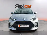 Usado Toyota Yaris Hybrid Active 116 CV (85 kW) 2025 Gris Berlina