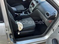 Usado Ford Focus Trend 109 CV (80 kW) 2009 Gris / plata Berlina