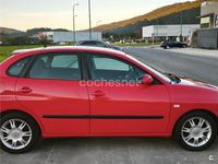 Usado Seat Ibiza Reference 100 CV (73 kW) 2009 Rojo Berlina