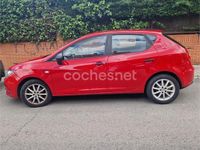 Usado Seat Ibiza Reference 75 CV (55 kW) 2014 Rojo Berlina
