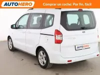 Usado Ford Tourneo Courier Trend 97 CV (71 kW) 2015 Blanco Monovolumen