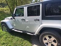 Usado Jeep Wrangler Unlimited Sahara 177 CV (130 kW) 2011 Blanco SUV